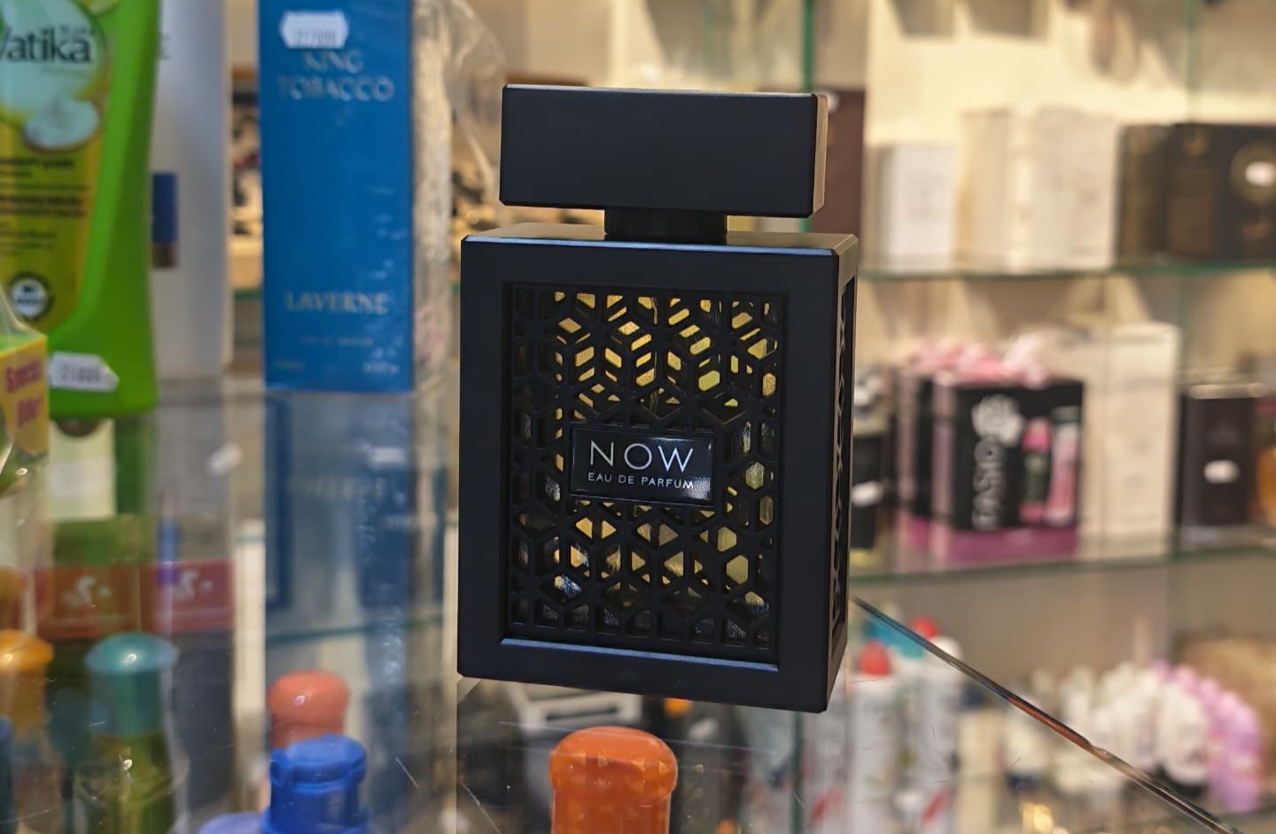 عطر عود ملكي